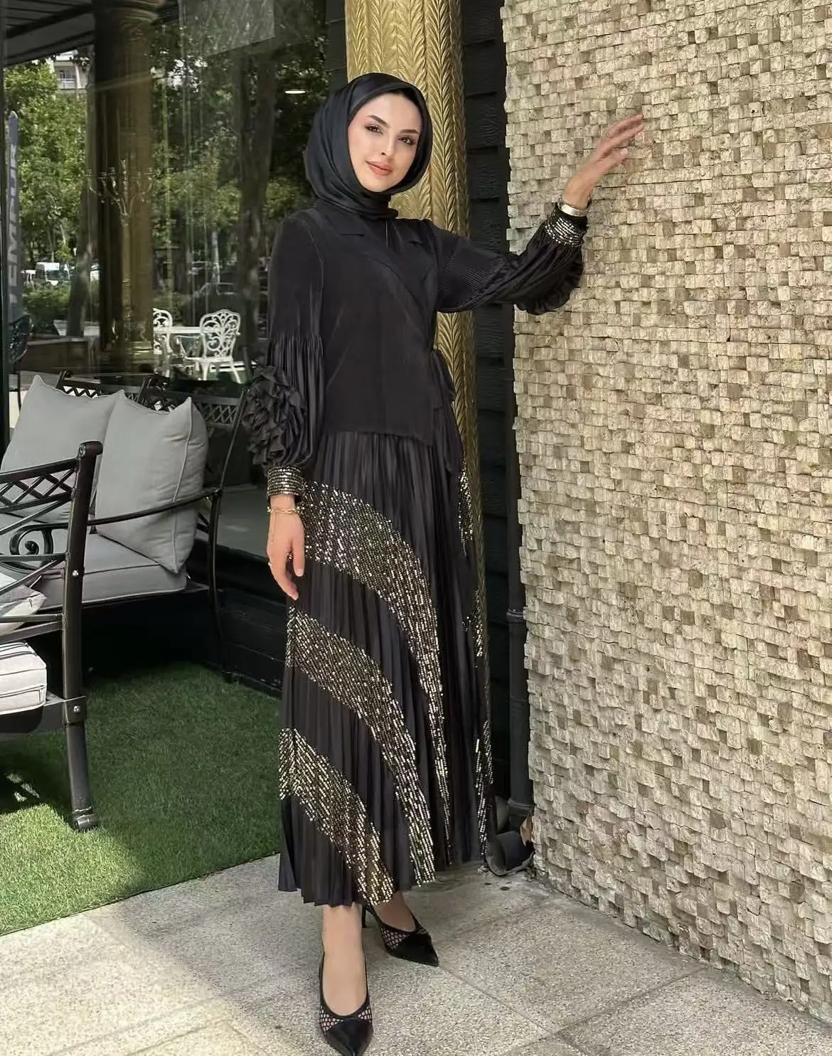 miyake-2025-mode-haut-sens-bronzant-lanterne-manches-costume-col-robe-elegante-ample-plissee-couleur-correspondant-robe