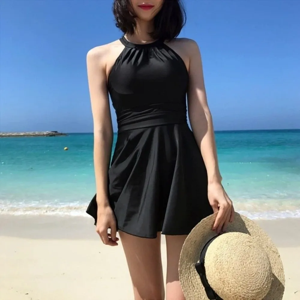 Fashion Slim Fit Backless Skirt Swimsuit Sleeveless Pleated Hanging Neck Swimsuit Beachwear Swimwear with Padded Women