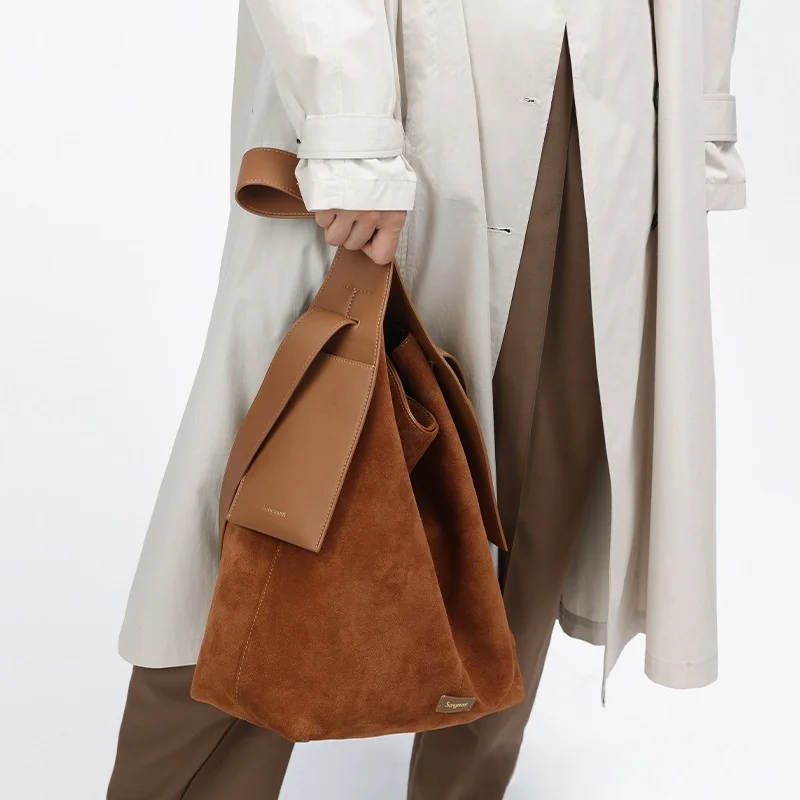 Suede Hanging Ear Tote Bag Single-Shoulder Crossbody Bag Effortless Commuter Bucket Bag Large Capacity Soft Bag