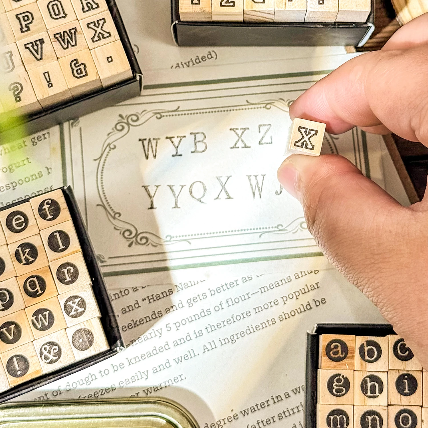 30 قطعة الرموز الرجعية A-Z رسائل الإنجليزية الرقمية اليد ملاحظات ختم الآلة الكاتبة سلسلة مواد الطباعة الزخرفية الخشب ختم مجموعة