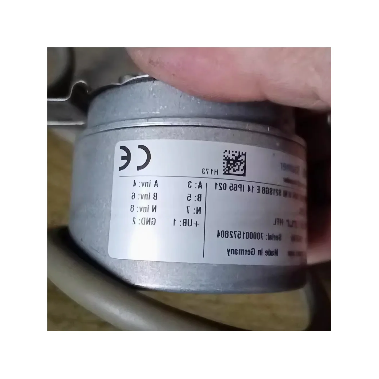 

Энкодер с полым валом ITD21H00 2048 H NI S21SC8 E 14 IP65 021