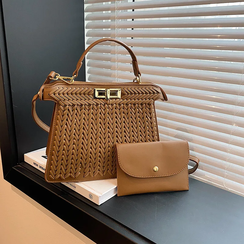 2025 Luxury Designer Advanced Sense Handmade Woven Vegan Leather Square Handbags Women Commuter Bags Crossbody Bag Shoulder Bags