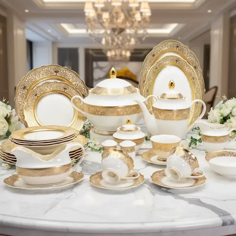 98PCS Embossed Real Gold Porcelain China Royal Style Wedding China Dinnerware Porcelain Dinner Set