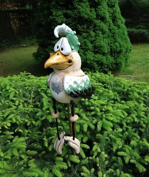 New 2024 Garden Statues Interesting Chicken Decorations Courtyard Art Resin Decorations Easter Tabletop Decorations