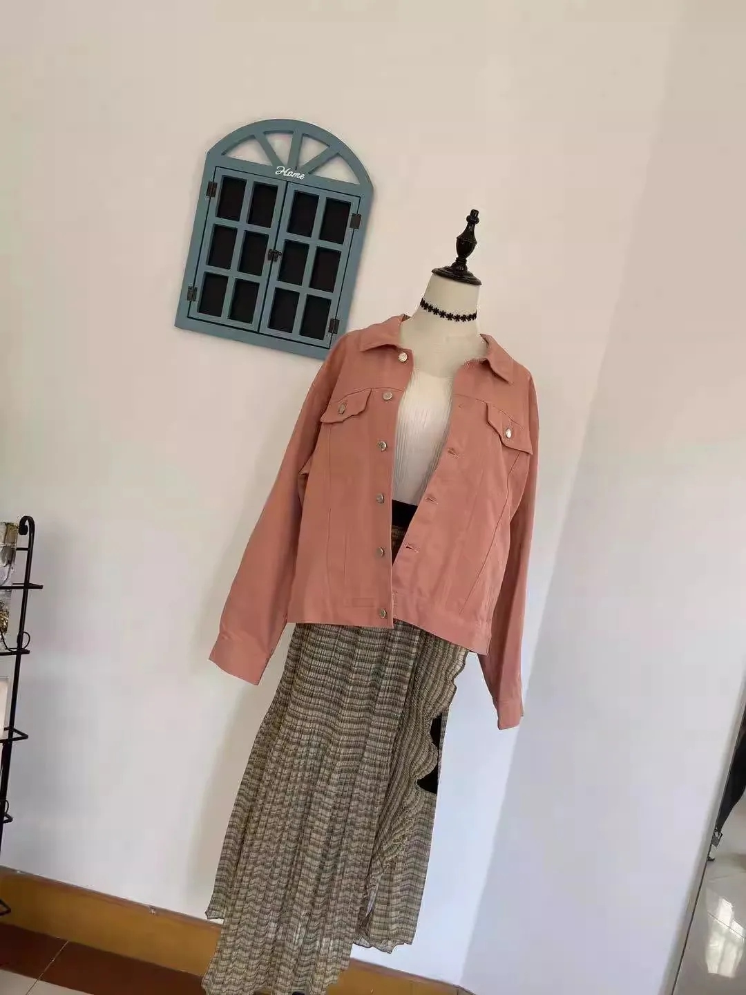 Japanese Magazine Fashion Loose Shoulder Drop Back Button Flip Collar Denim Jacket Top Women's Commute Style Regular Length C...