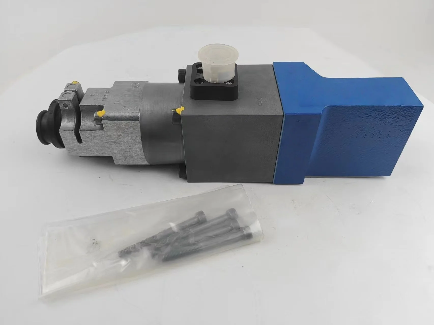 Applicable to relief hydraulic valves DBETX DBETE DBETR DBET DBETBX DBETBEX 0811402003 DBETBX-10/180G24-37Z4M 2