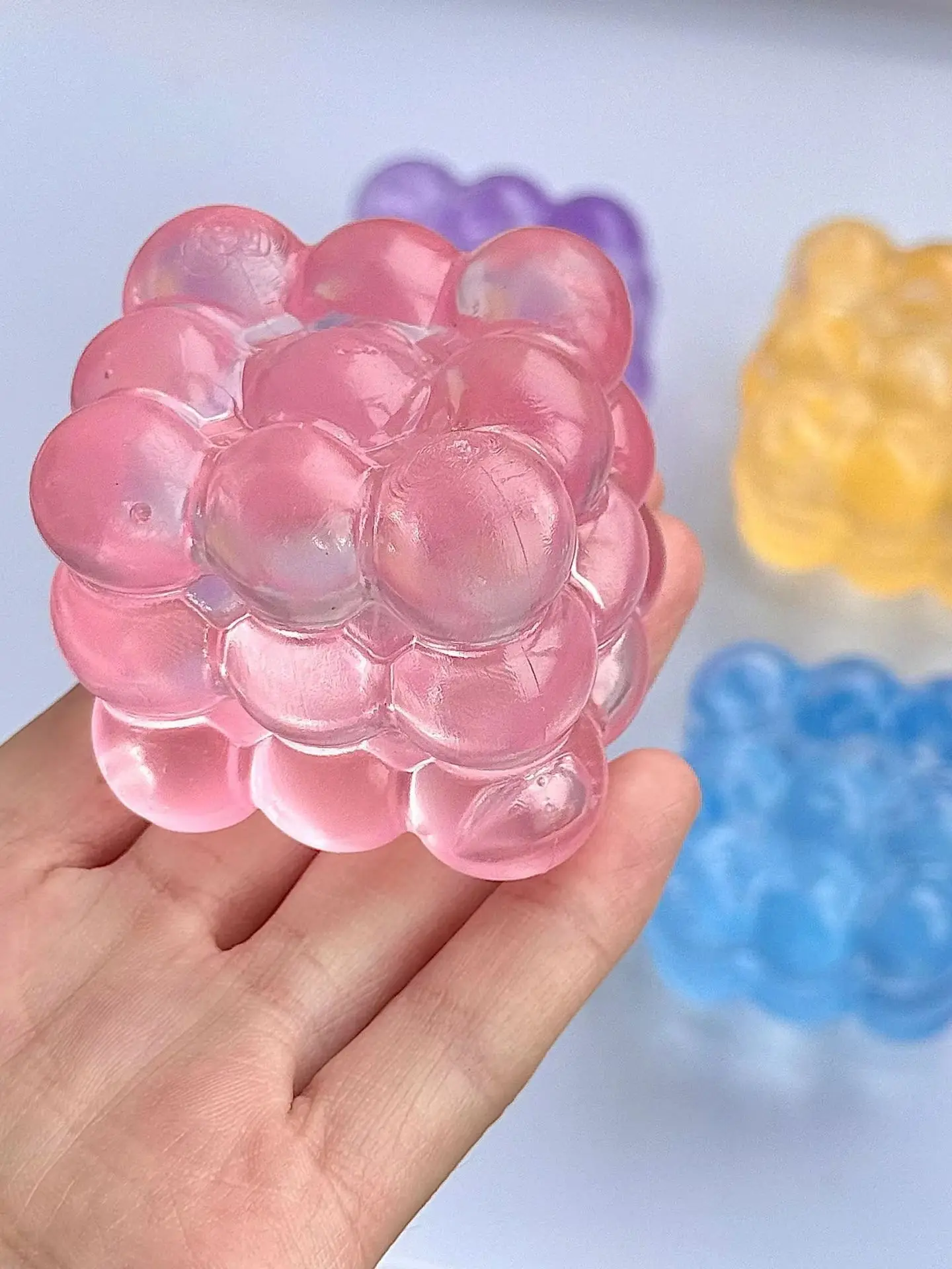 Neues dreidimensionales Bonbon-Knetspielzeug mit Musik für Erwachsene zur Stresslinderung, sensorisches Quetschspielzeug, Dekompressions-Simulationswürfel, Partygeschenk – Detail 1