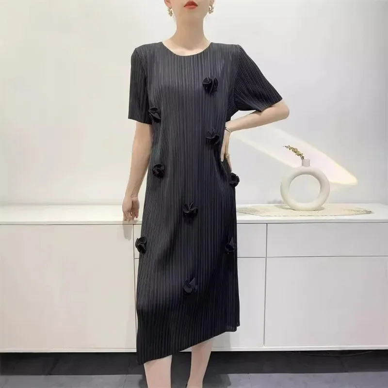 Autumn New Women's Dress Short Sleeved Simple Sticker Words Solid Color Pleated Medium Long Dress