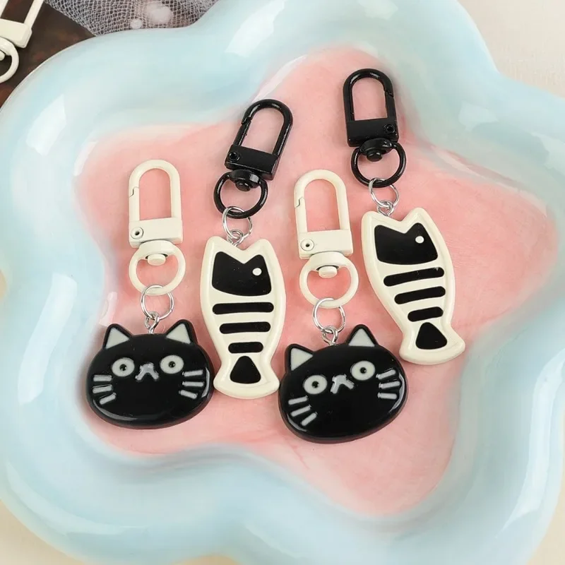 Cute Little Cat Keychain Creative Fish Cat Resin Cartoon Doll Pendent Fashion Bag Accessories For Kids Couple Gift Car Keyring