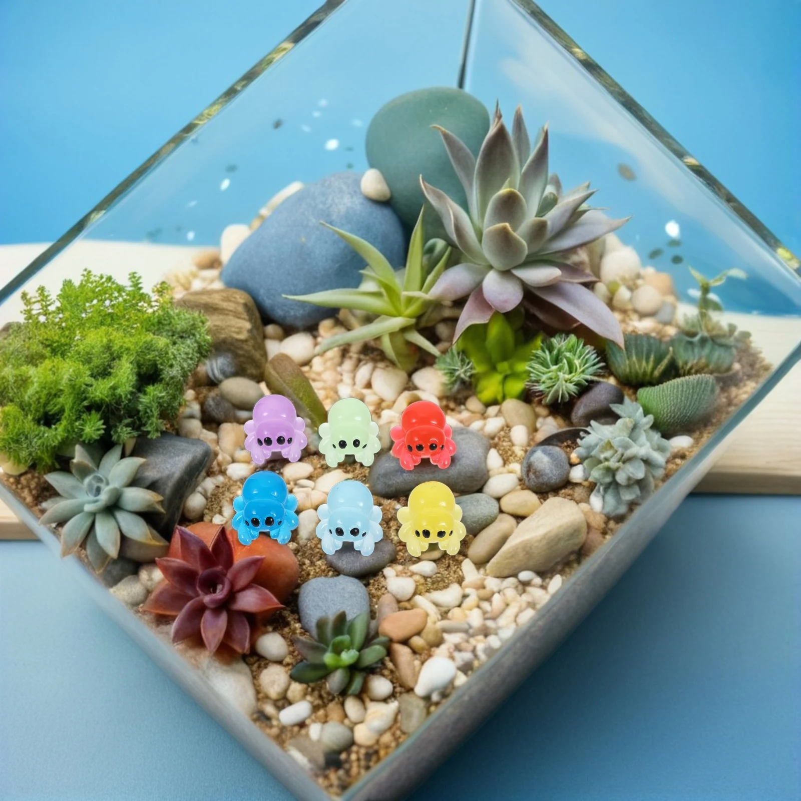 

12pcs Micro Landscape Spiders Glow in Dark Mini Resin Figurines Decorative Accessories Tiny Statues for Crafts DIY