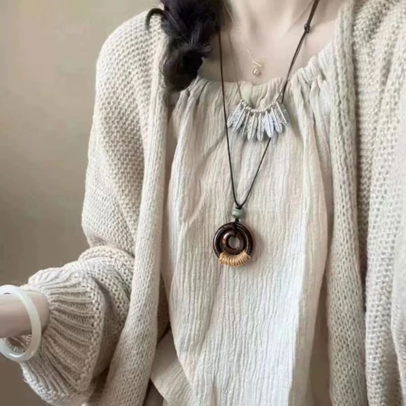 2024 Vintage Neck Chokers Necklace Korean Fashion Jewelry Wooden Pendants \