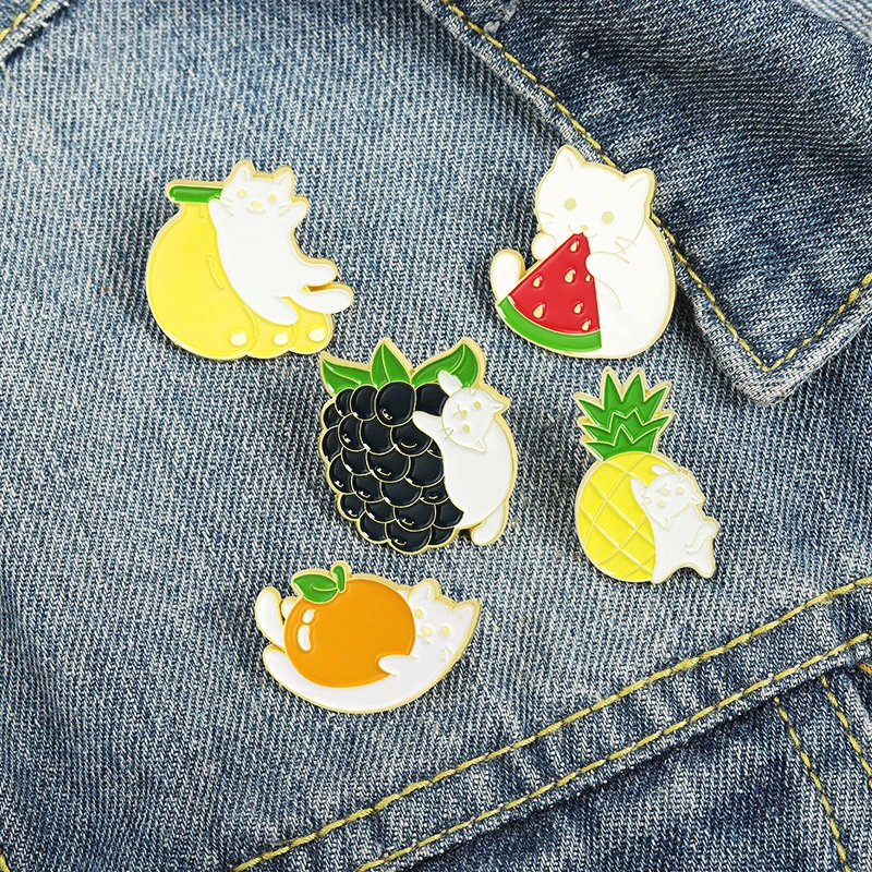 Pin de solapa para mochila, accesorio para Kiwi, manzana, naranja, piña, fruta, aguacate, uva, plátano, fresa, sandía