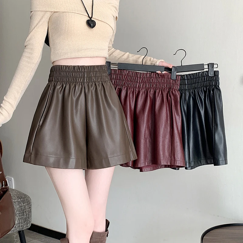 

Women's 2024 Autumn New PU Leather Shorts, High Waist Elastic, Loose Fit, Slimming, Versatile A-line Wide-Leg Boot Pants