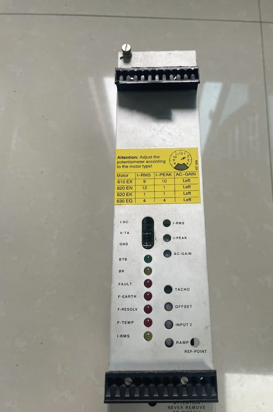 متوفر محرك الأقراص DKR E 2201 بحالة جيدة #1