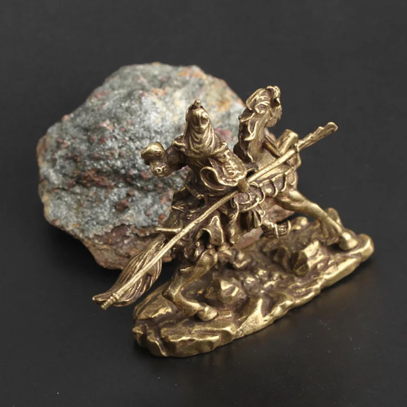 Handmade Copper Guan Gong Statue God of Wealth for Home Table Ornament with Detailed Antique Craft and Stable Structure