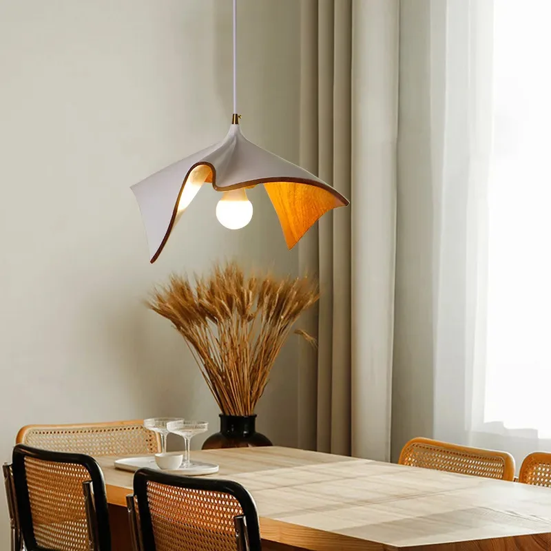 Sandyha Stylish Ret… - image