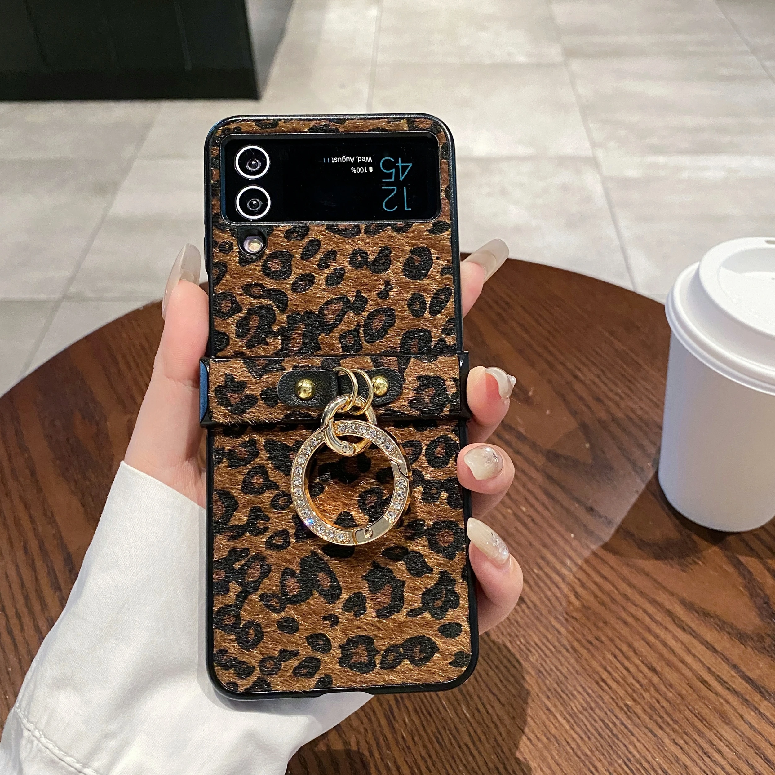 

Luxury Leopard Print Plush Textured Glitter Ring Buckle Phone Case for Samsung Galaxy Z Flip 6 5 4 3 flip7 flip7FE Hard PC Cover