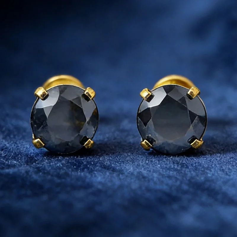 

1pair 0.5/2Carat Classic Round Cut Black Moissanite Golden Four-claw Stud Earrings with Fashionable Design.