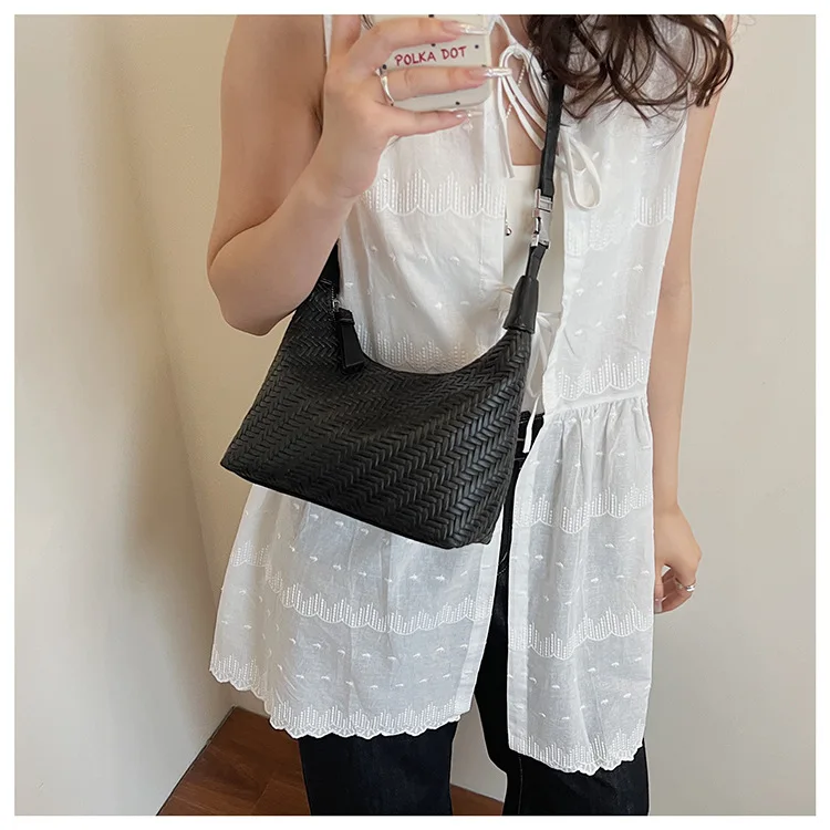 

Летняя минималистичная большая сумка, шикарный кошелек подмышками для женщин, нишевая сумка на плечо, элегантная сумка через плечо, изысканная дневная ночная сумка