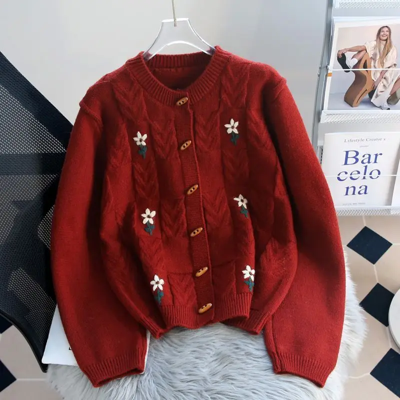 OMCHION Retro Ox Horn Button New Year's Red Sweater Cardigan Women Knitting Thickened Loose Lazy New Year's Red Knitted Jacket