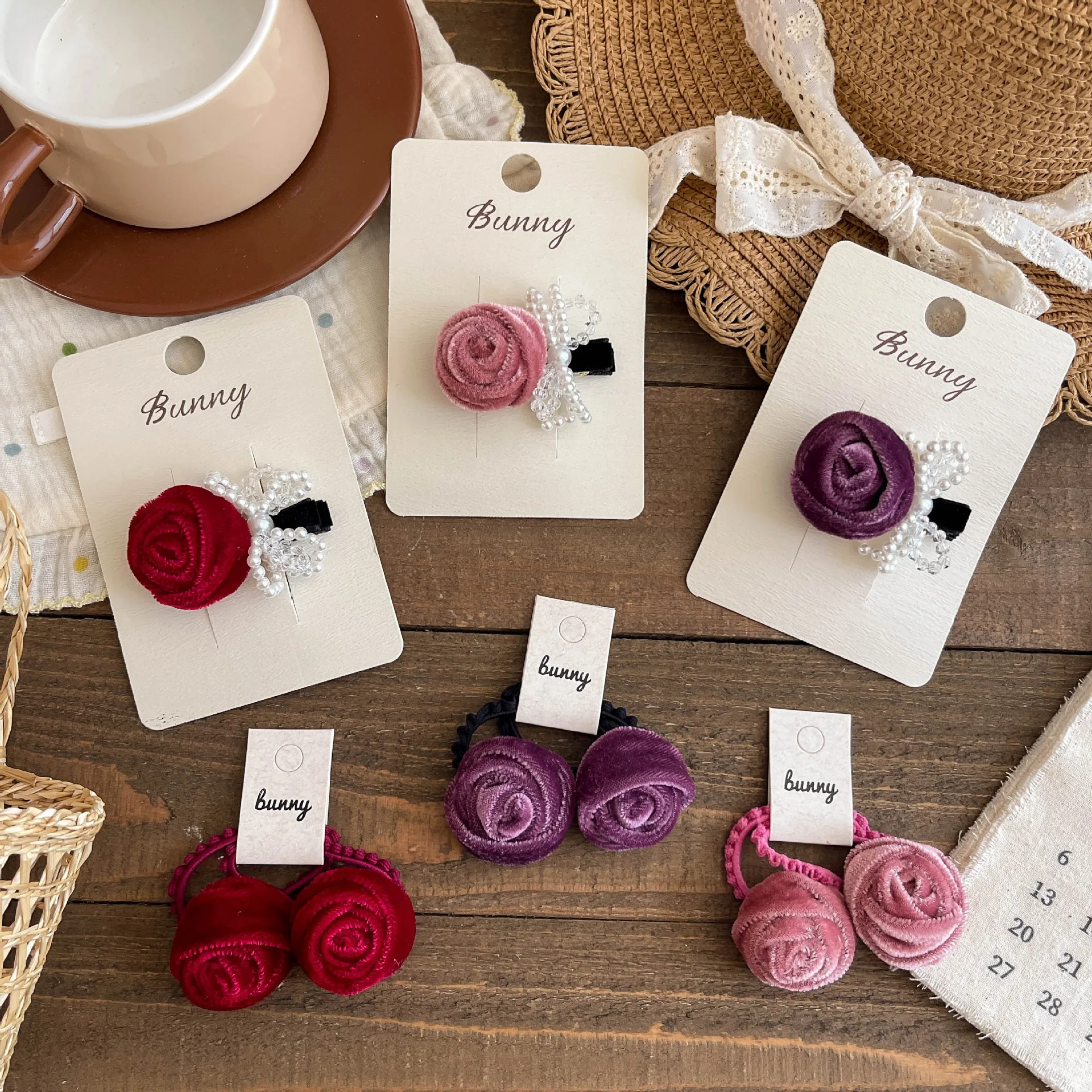 Hair Scrunchies Autumn Winter Velvet Pearl Rose Design High Quality Elastic Band Girls Hair Ornaments Ponytail Sophisticated