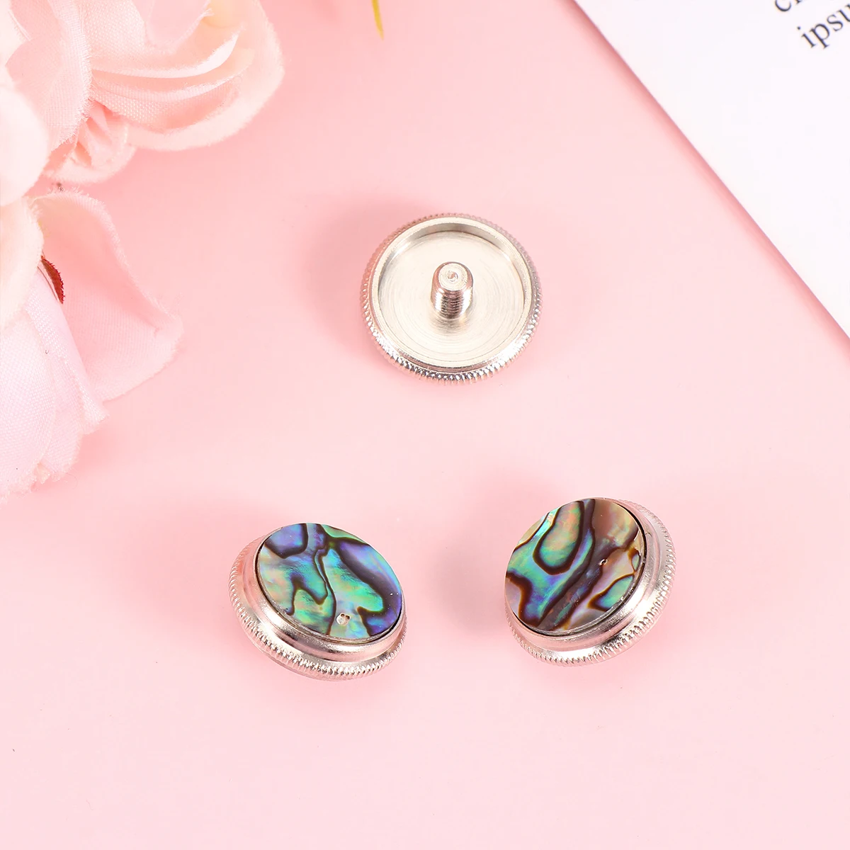 3Pcs Trumpet Buckle Buttons Piston Button Snap Press Cover Trumpet Buckle Snap Musical Instrument Accessory Tool 2X2X1.5cm