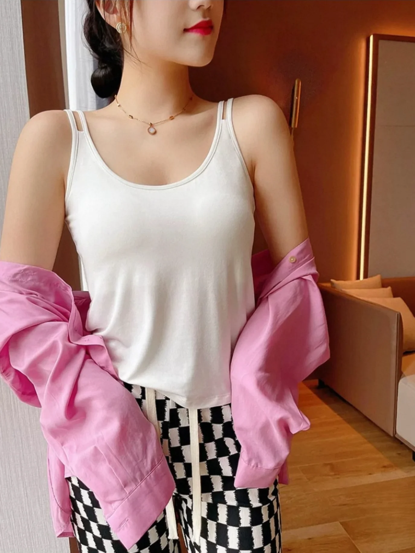 

Ice Silk Summer Strap Vest Women's Loose Fit Sleeveless Cover Side Breast Large Size Fat MM Top ChaoChenXian Brand Simple Style