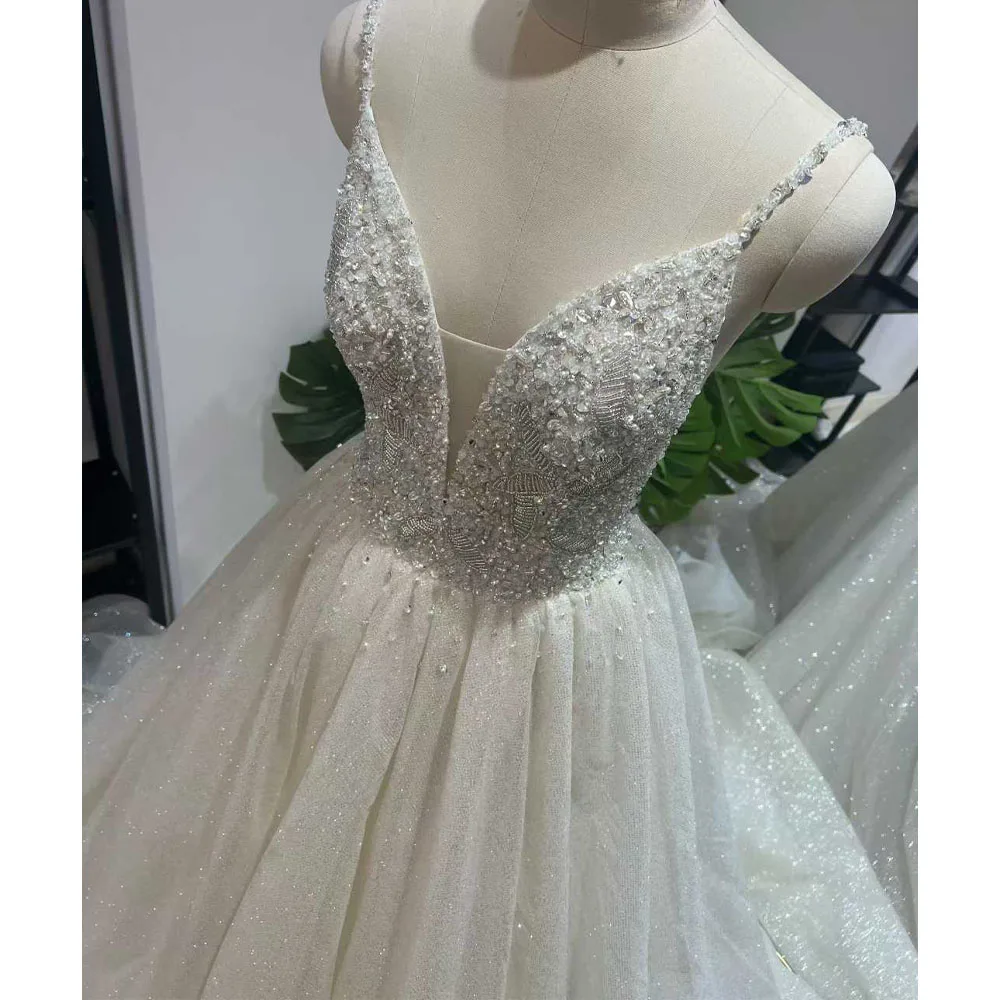 Customized Women's Spaghetti Straps Bridal Wedding Dress Sleeveless Lace-Up Back Sequined Beading Gown