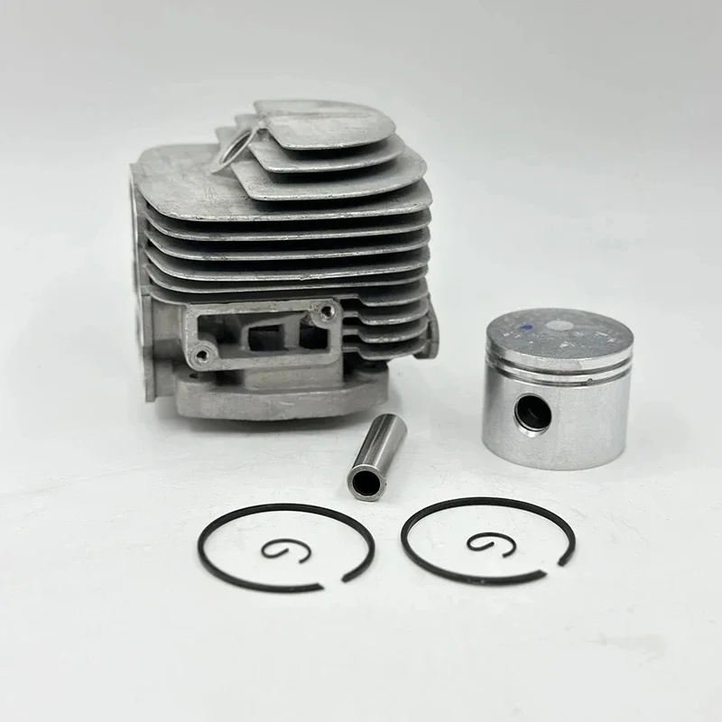 

CYLINDER KIT 42.5MM FITS KAWASAKI TJ45 TJ45E KBL45 45.4CC 1.8HP ZYLINDER W/ PISTON RING PIN CLIPS ASSEMBLY BRUSHCUTTER PARTS TAN