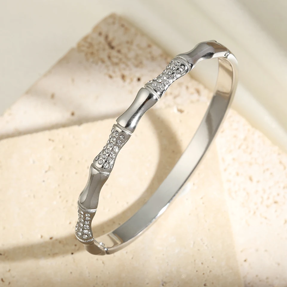 Thumbnail 3 - #39 Latest Gold Bracelets Offers