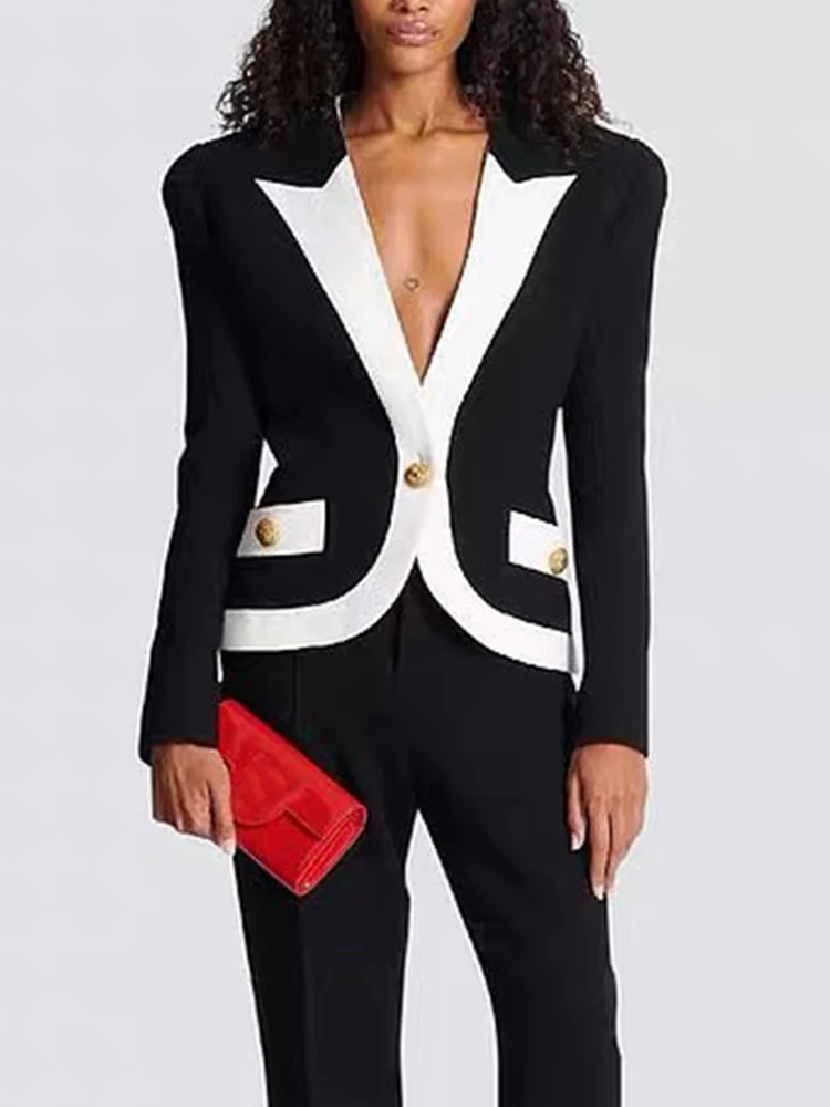 

2024 Designer Black Short Jacket Women Color Block Single Gold Button Slim Fit Blazer Outfits Coats New Collection