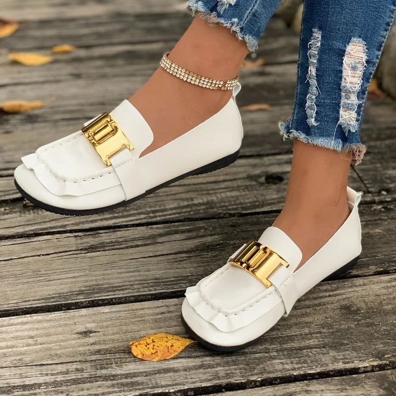 2024 Kobiety Retro Designerskie Płaskie Miękkie Skórzane Letnie Proste Damskie Loafersy Square Toe Lady Outside Sneakers Plus Size 43