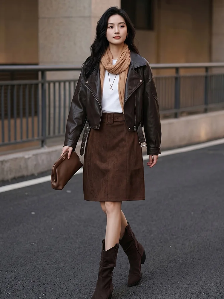 Vintage Green Suede Midi Pencil Skirt High Waist With Belt Elegant Split A‑line Skirt Elegant Office Lady Commuter Autumn Bottom