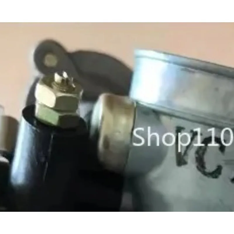 Suitable for Dalin Four-valve Air-cooled Knight Car VF-125/150CC Motorcycle Carburetor/with Acceleration Pump/piece