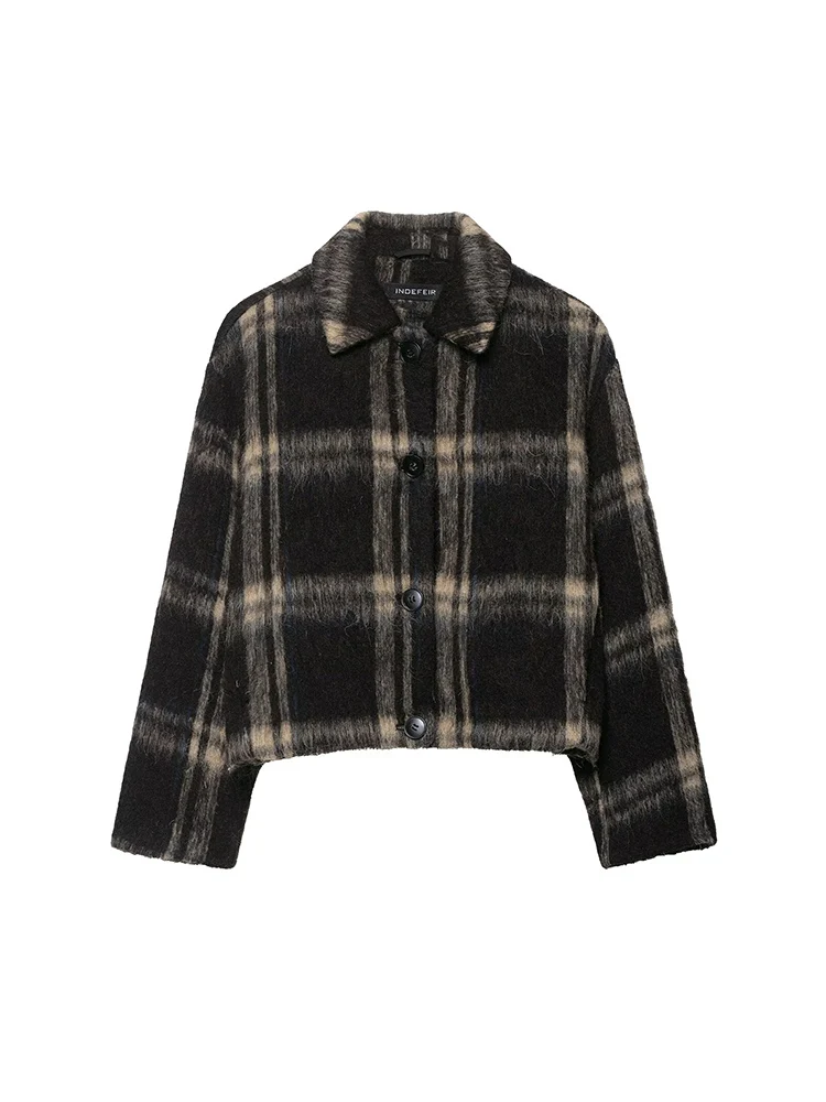 

Новая женская модная и универсальная элегантная клетчатая куртка с длинными рукавами в европейском стиле с лацканами и деталями карманов.