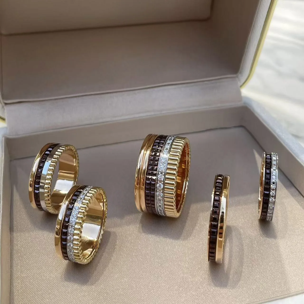 المبيعات الساخنة الفاخرة مربع والعتاد للتدوير الرجال والنساء زوجين خاتم الخطوبة الفضة عالية الجودة عشاق هدية مهرجان رائعة