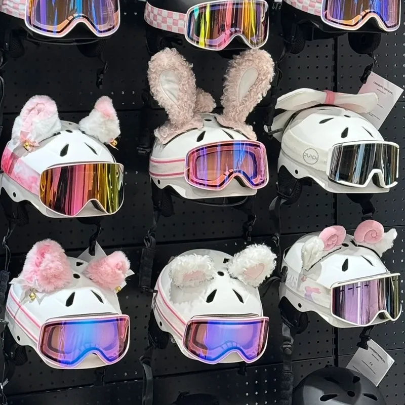 

Милый и персонализированный снаряжение для катания на лыжах, теплые шлемы, аксессуары, куклы, быстросъемные милые кошачьи ушки, колокольчики, быстросъемные элементы.