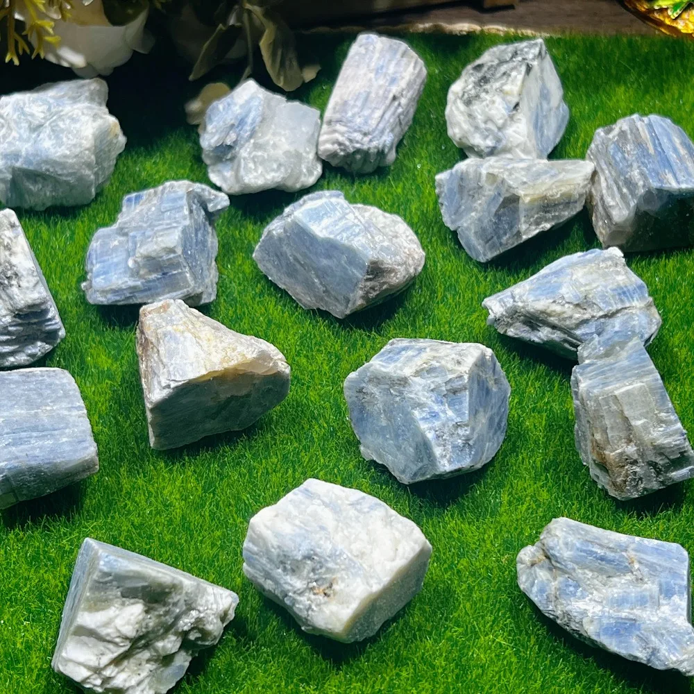Random Natural Raw Blue Kyanite Stone, Rough Crystal Stone, Mineral Specimen, Home Decor, Desk Ornaments, Crystal Collection