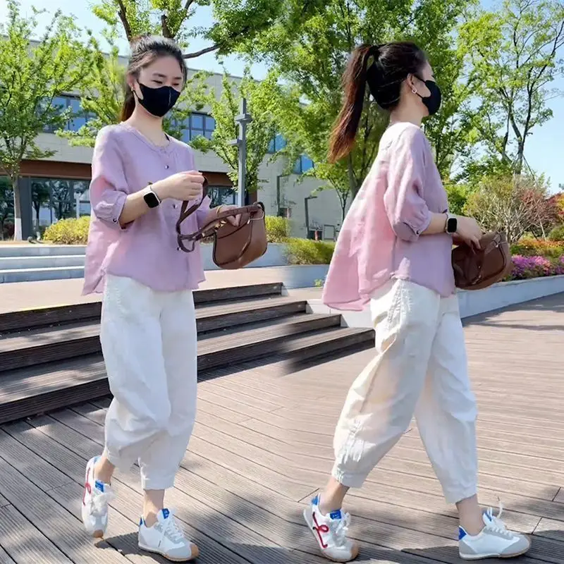 

Летний женский комплект: свободная фиолетовая рубашка и повседневные брюки, корейский стиль, большие размеры, утягивающий эффект, комплект из двух предметов, брюки 7/8