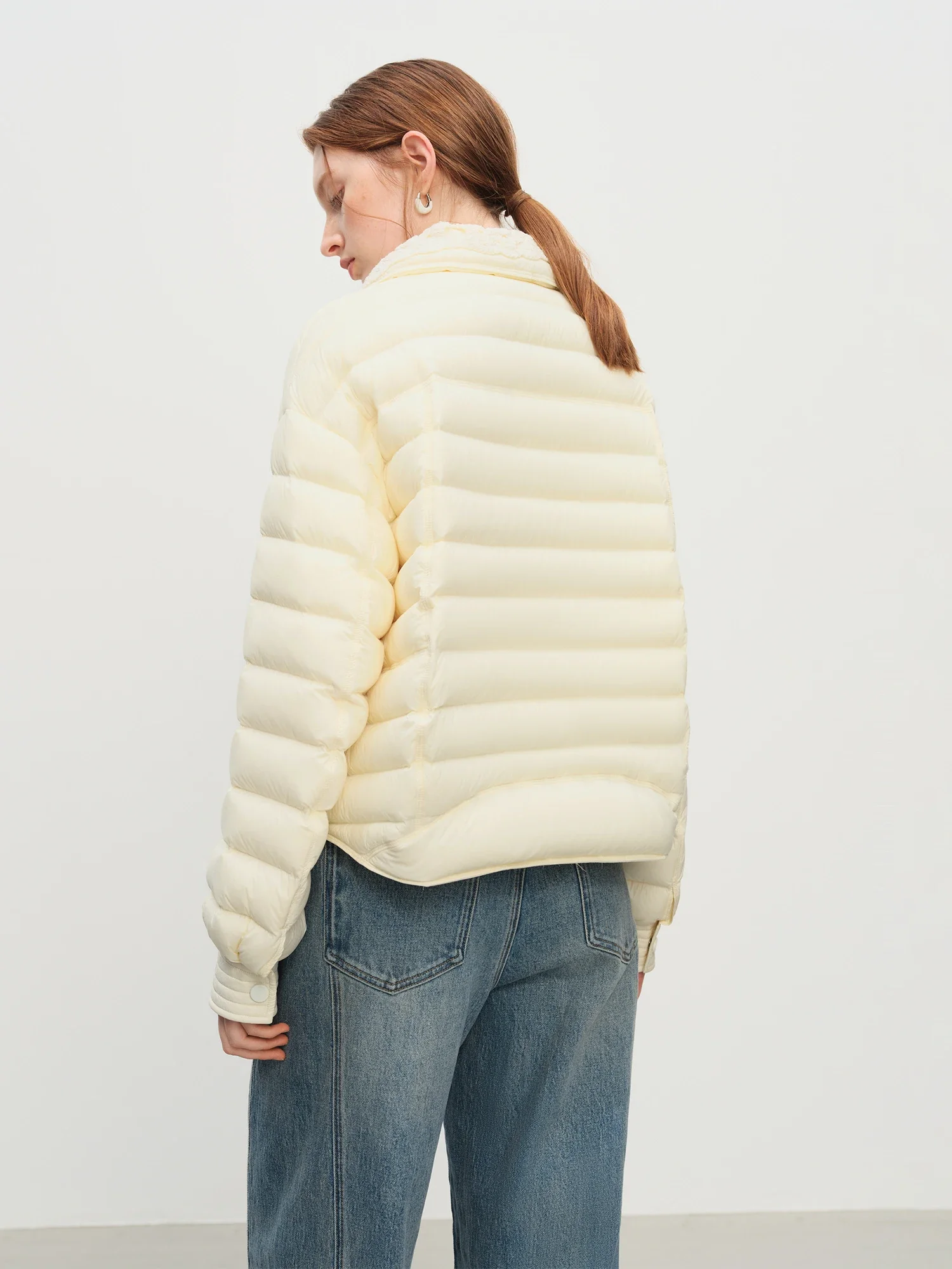 FSLE 2025 New Arrival Winter Women's Lightweight Short Ivory Down Coat With Lace Panel Collar Warm Padded Coat Outerwear Jacket