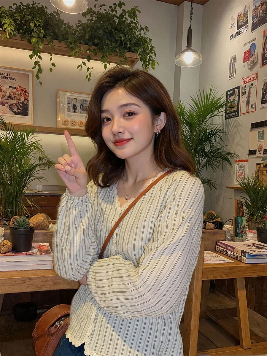 

Винтажные рубашки, женская блузка на пуговицах с длинными рукавами в горошек, воротником «Питер Пэн» и рюшами для французской шикарной спецодежды