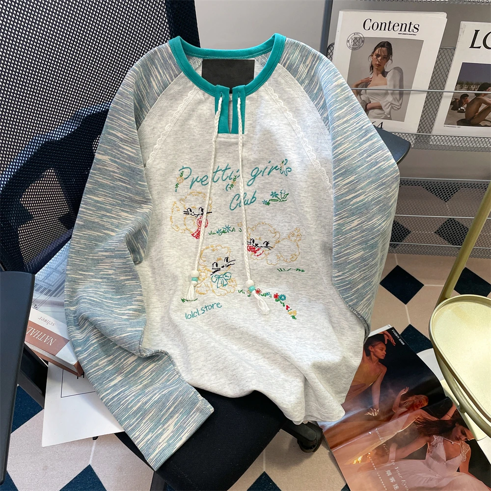 T-shirt patchwork con ricamo cartoon stile europeo americano donna primavera autunno o-collo manica lunga camicia allentata casual top