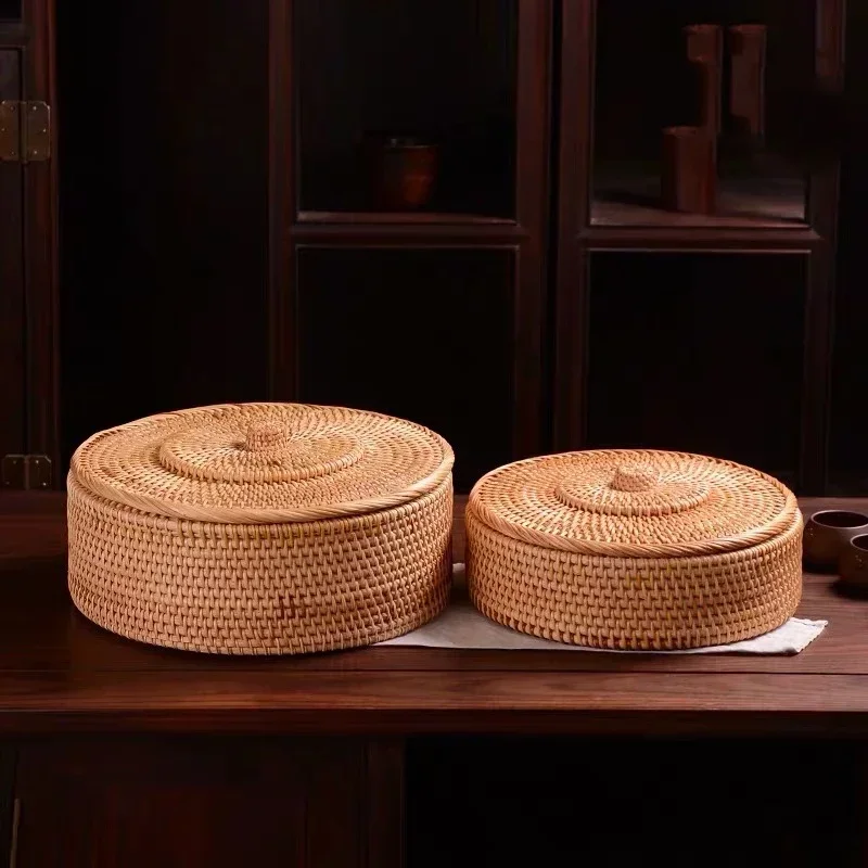 

Retro Hand-woven Basket Primary Colours Simple Rattan Storage Boxes with Lids Jewelry Tea Set Storage Boxes Household Items