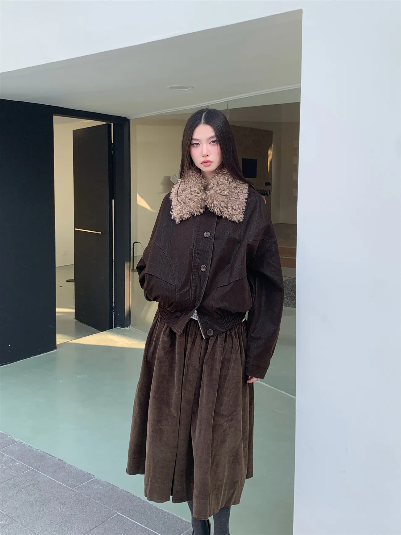 

Detachable Fur Collar Waable Leather Jaet Heavy Vintage Turn Collar Outerwear by Honey Peach Aunt Pol Farm Women's Hanfu