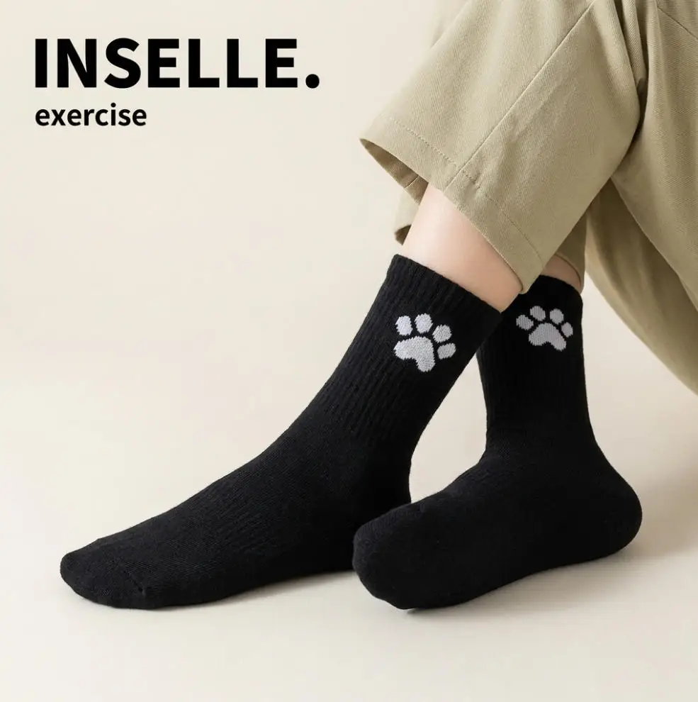 5/10 pairs of soft and comfortable cat paw printed socks, breathable women's round neck socks, cute animal patterns, black/white