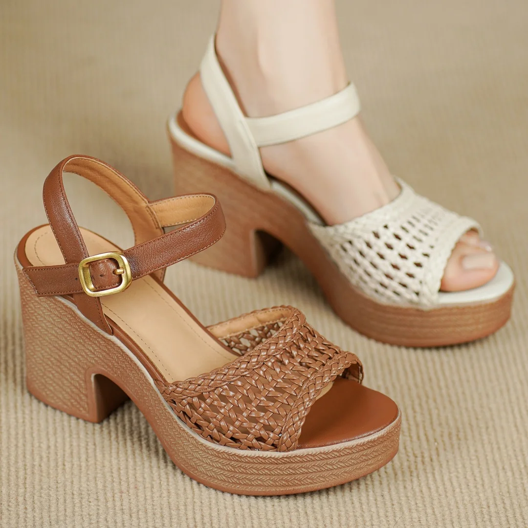 

Женские плетеные босоножки из микрофибры из овчины в стиле пэчворк с открытым носком и пряжкой на щиколотке, туфли-лодочки на очень высоком каблуке 8 см на платформе в богемном стиле