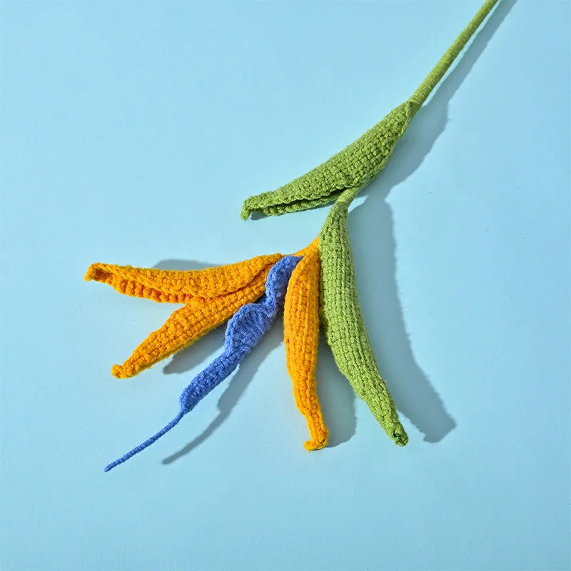 Gehäkelter Paradiesvogelblütenzweig, kreativer gestrickter künstlicher Blumenstrauß, handgefertigte gewebte Blumen, Raumdekoration – Detail 4