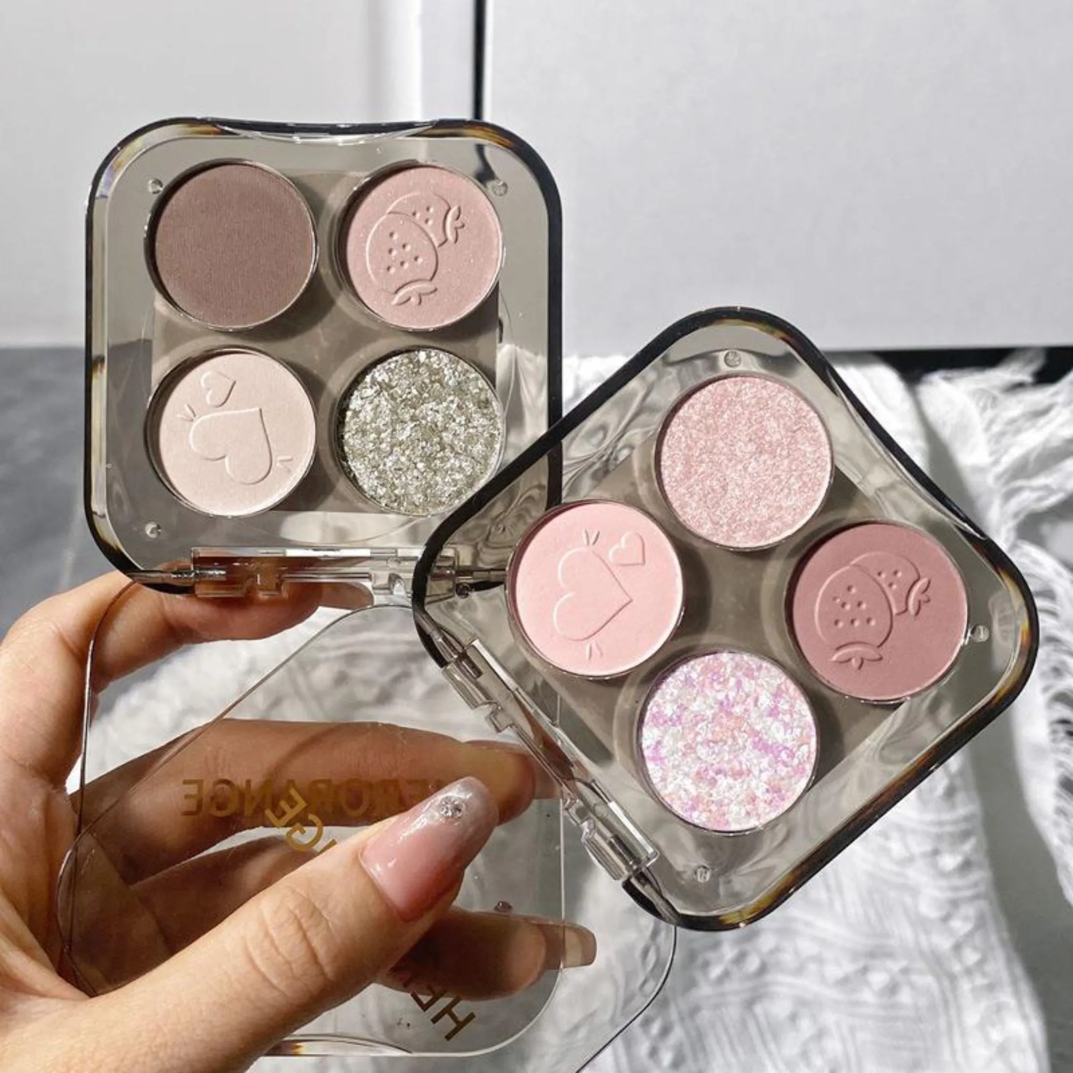 

Four-color Eyeshadow Palette Flower Eyeshadow Pearlescent Matte Earth Color Eye Shadow Waterproof Long-lasting Makeup Cosmetics