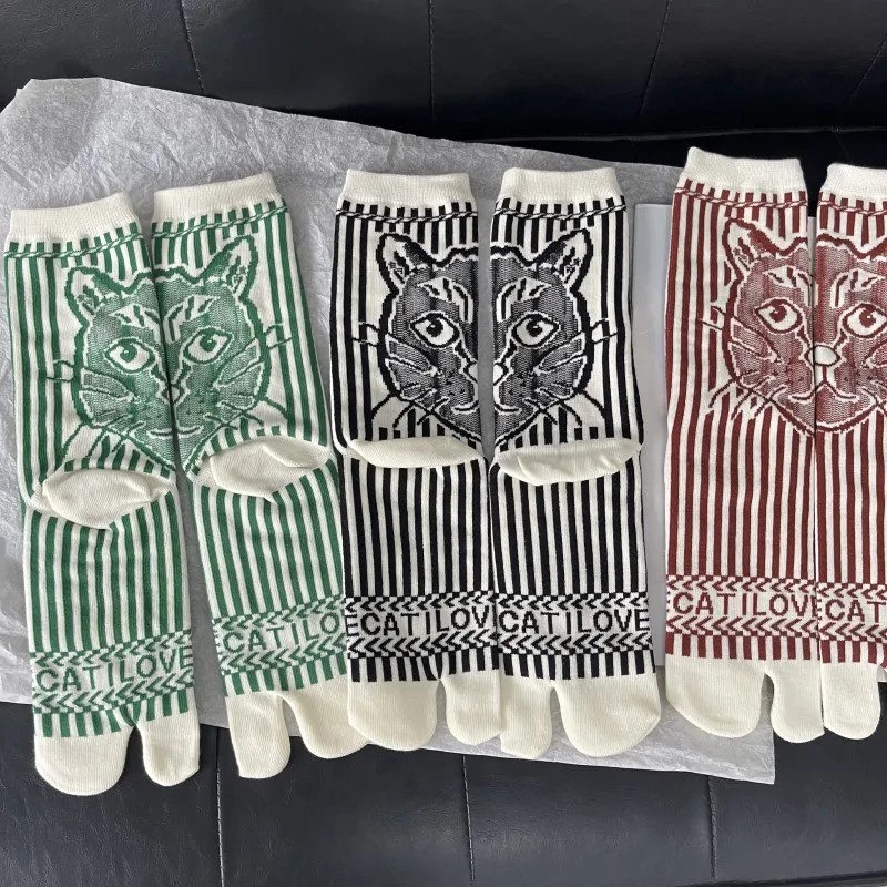 

High Quality Split Toe Woman Cotton Socks Spring Autumn Winter Cat Pattern Letters Stripes Comfortable Two-Toed Women's Tabi Sox