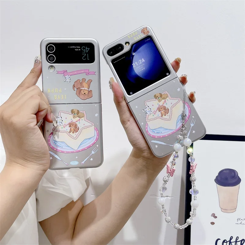 

Kawaii Cake Dog Plating Phone Case For Samsung Galaxy Z Flip 6 5 4 3 Z Flip4 Flip5 Flip6 Flip3 5G Beads Chain Cover Cute Cases